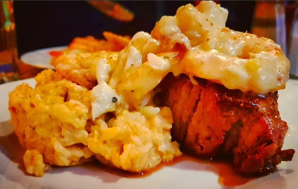 8 Ounce Filet Mignon with Crab and Shrimp Alfredo